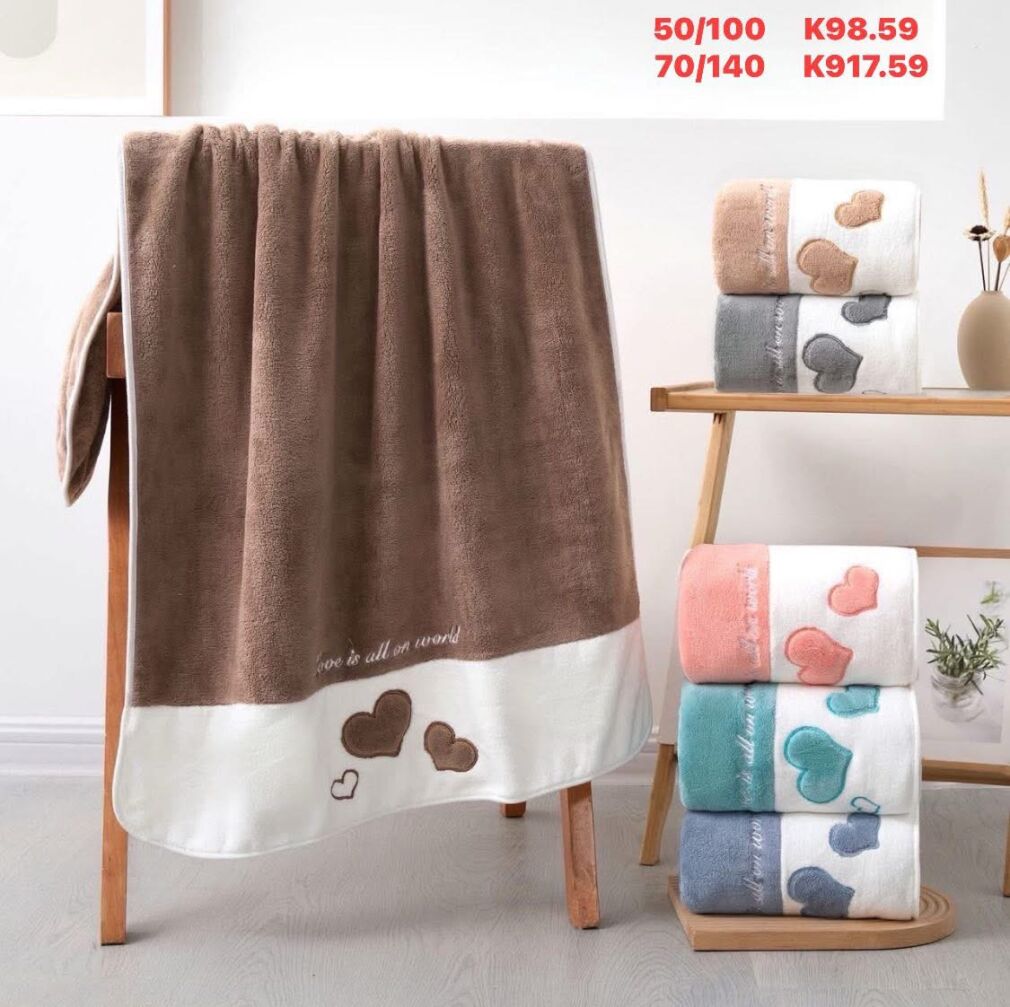 RĘCZNIKI 70x140 cm.  Paczka 12 szt,  Mikrofibra, mix kolor