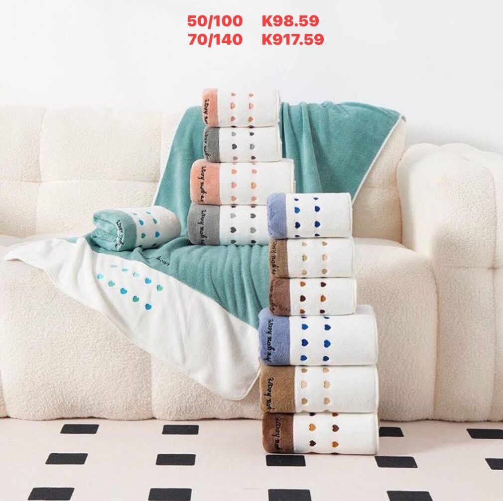 RĘCZNIKI 70x140 cm.  Paczka 12 szt,  mix kolor