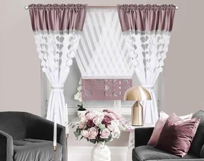 Piękny komplet zasłon z ozdobnymi panelami Rozmiar: + Zasłona:              145x160cm x 2 sztuki + Rozmiar talerza:  120x130cm x 1 panel