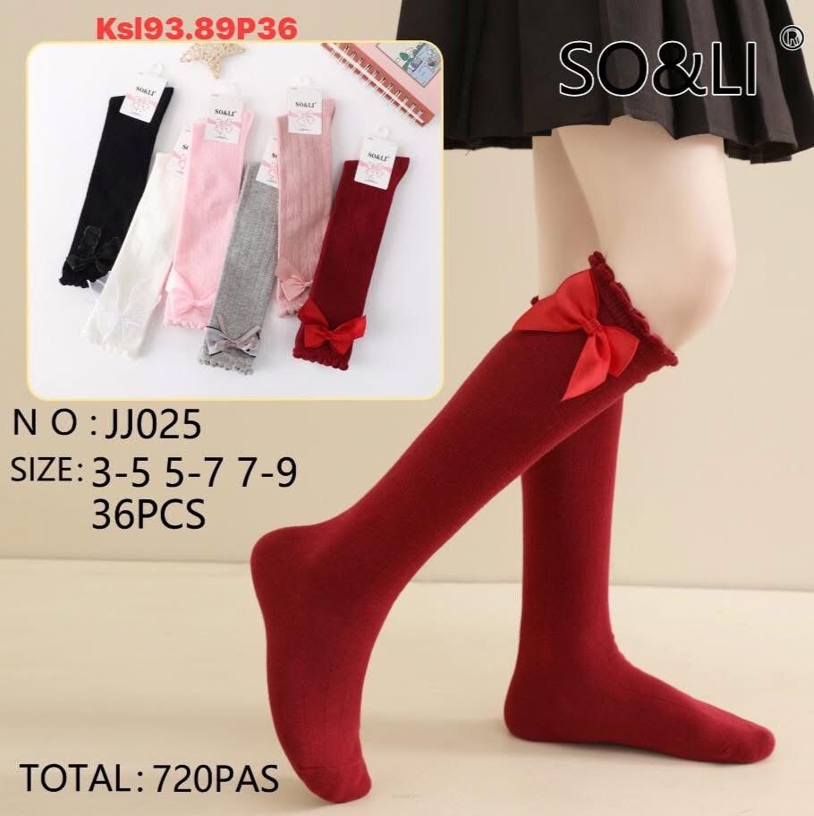 SKARPETY  Paczka:    36 par  Cena netto 3.8 zł