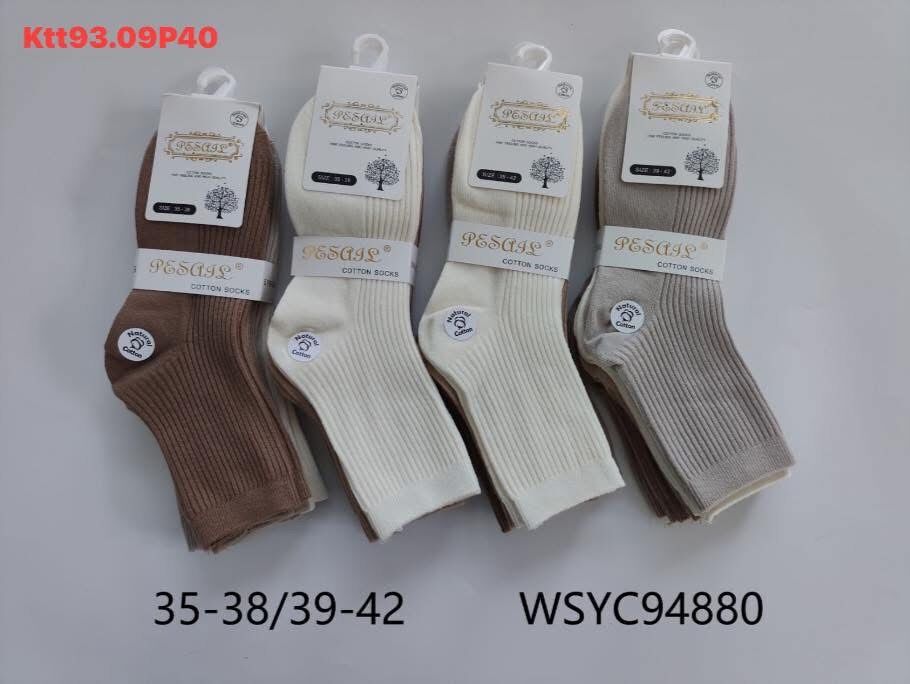 SKARPETY  Paczka: 40 par  Cena netto 2.5 z