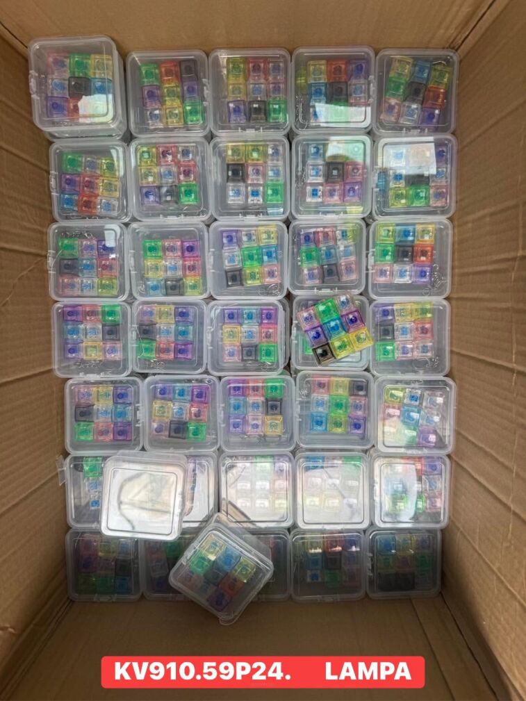 Zabawki clicker    Paczka: 24 szt, mix
