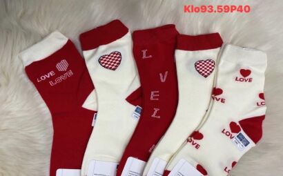 SKARPETY  Paczka: 40 par  Cena netto   3 zł 