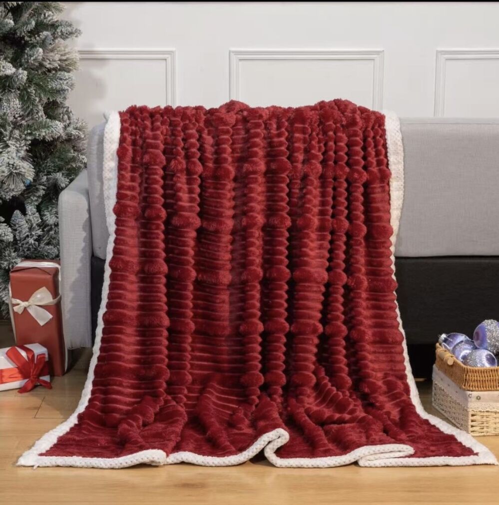 KOCE GRUBY. 300gram    200x220cm        Cena netto 38 zł